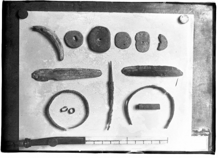 Oggetti d'ornamento, scavi Taramelli, 1909