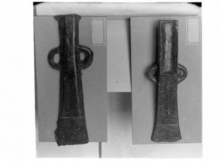 Accette in bronzo, scavi Taramelli 1926