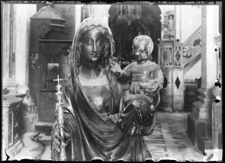 Madonna detta di San Luca, Intagliatore pisano della metà del secolo XIV