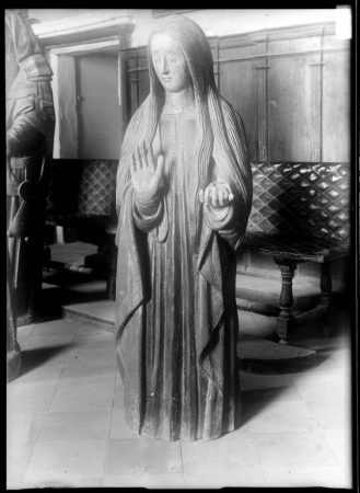 Intagliatore sardo del secolo XVI: La Maddalena (particolare di Sepolcro), 1938