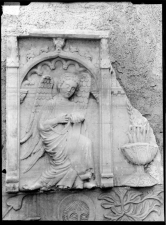 Frammenti scultorei del secolo XIV