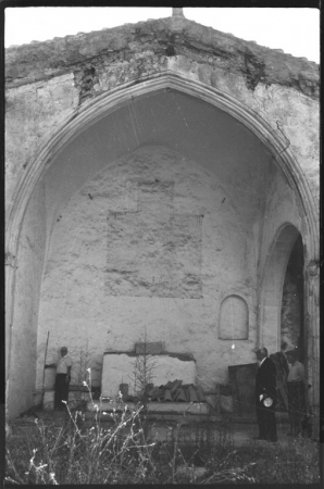 Presbiterio della navata (arco)